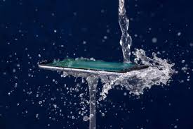 What to do if your phone gets wet step-by-step guide